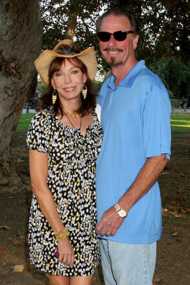 LOS ANGELES, OCT 2 - Lesley-Anne Down, Don FauntLeRoy at the  Light the Night Walk  to benefit the Leukemia and Lymphoma Society at Griffith Park on October 2, 2010 in Los Angeles, CA photo