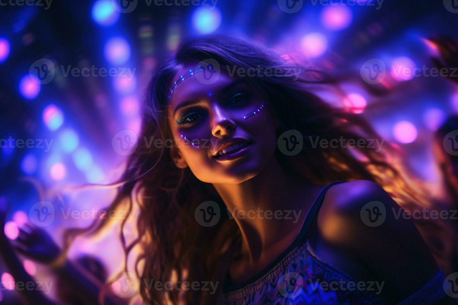 retrato de joven hermosa mujer bailando en noche club con luces. ai generado foto