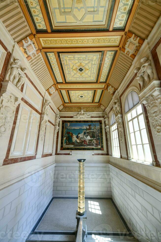 Palais Longchamp - Marseille, France photo