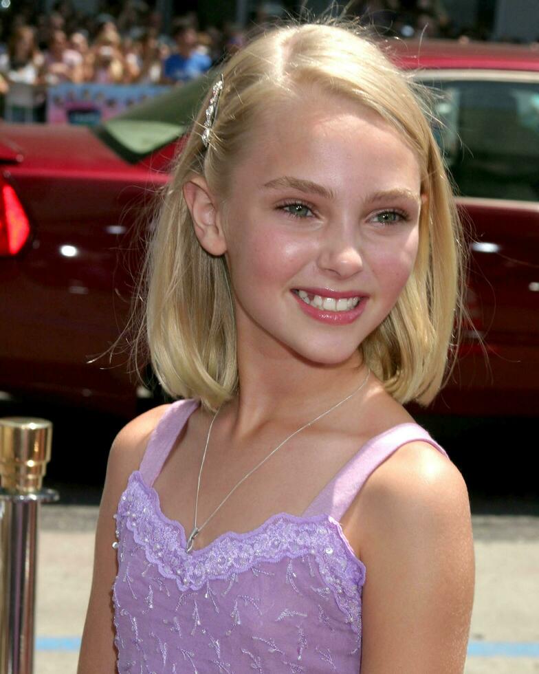 Annasophia Robb Charlie  the Chocolate Factory World Premiere Graumans Chinese Theater Los Angeles CA July 10 2005 photo