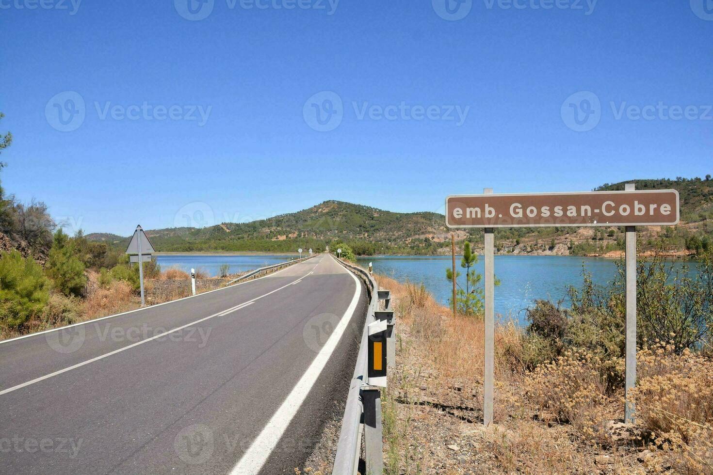 el la carretera a el lago foto