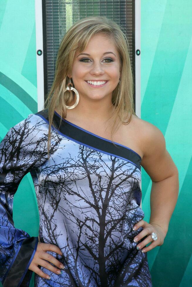 Shawn Johnson arriving at the Teen Choice Awards 2009 at Gibson Ampitheater at Universal Studios Los Angeles CA on August 9 2009 photo