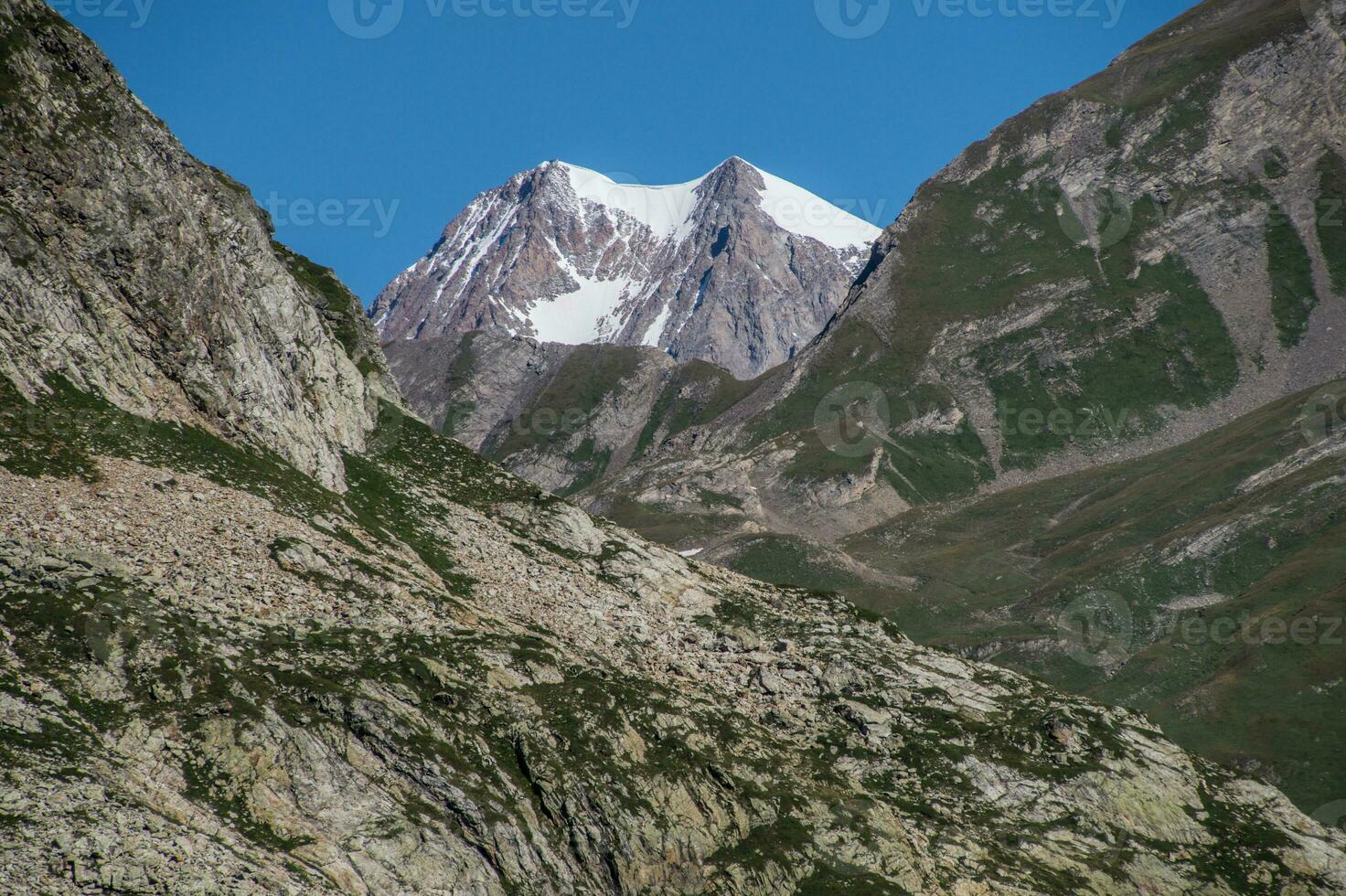 lago verney,pequeño Santo bernardo,val d'aoste, italia foto