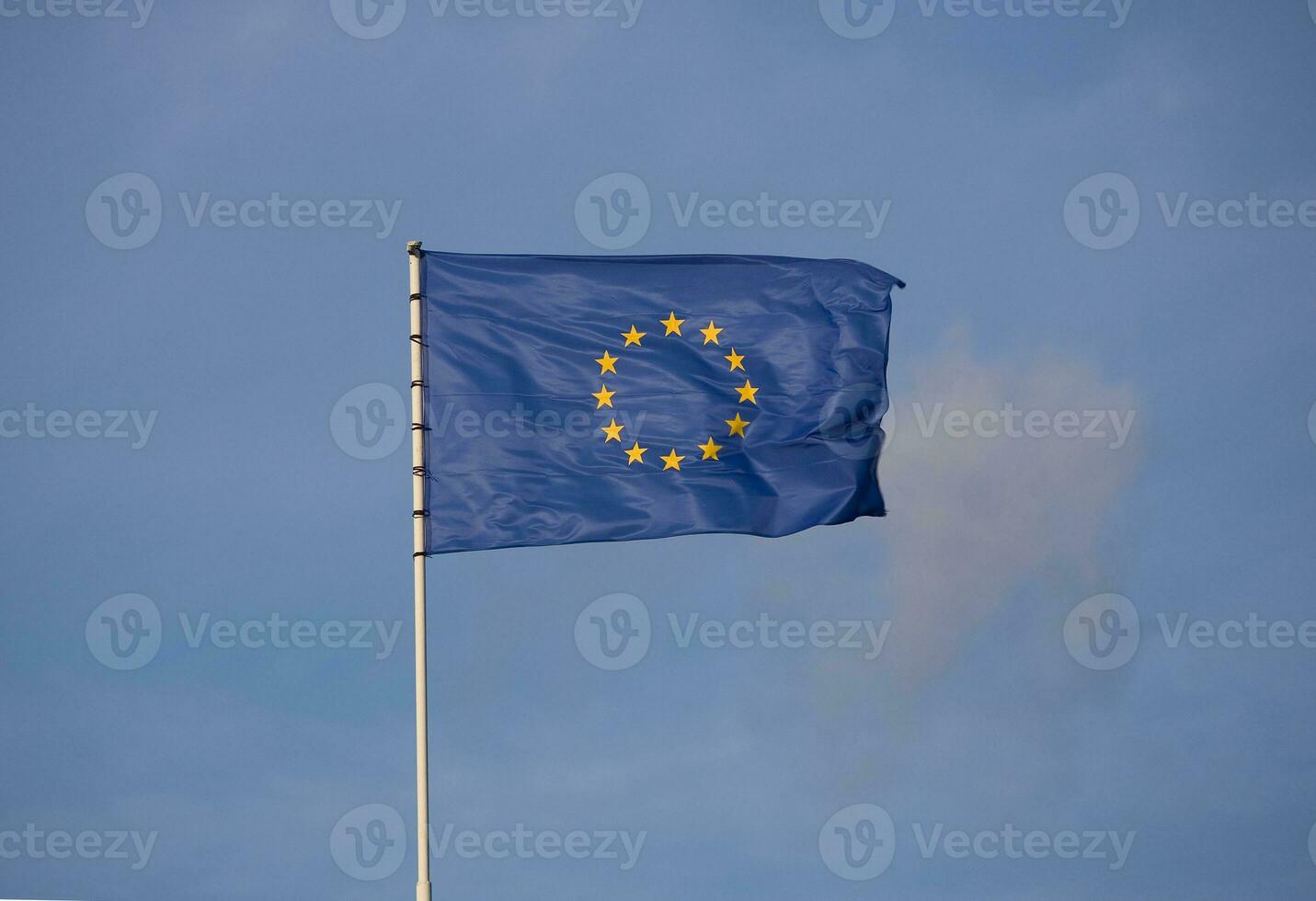 flag europa on sky photo