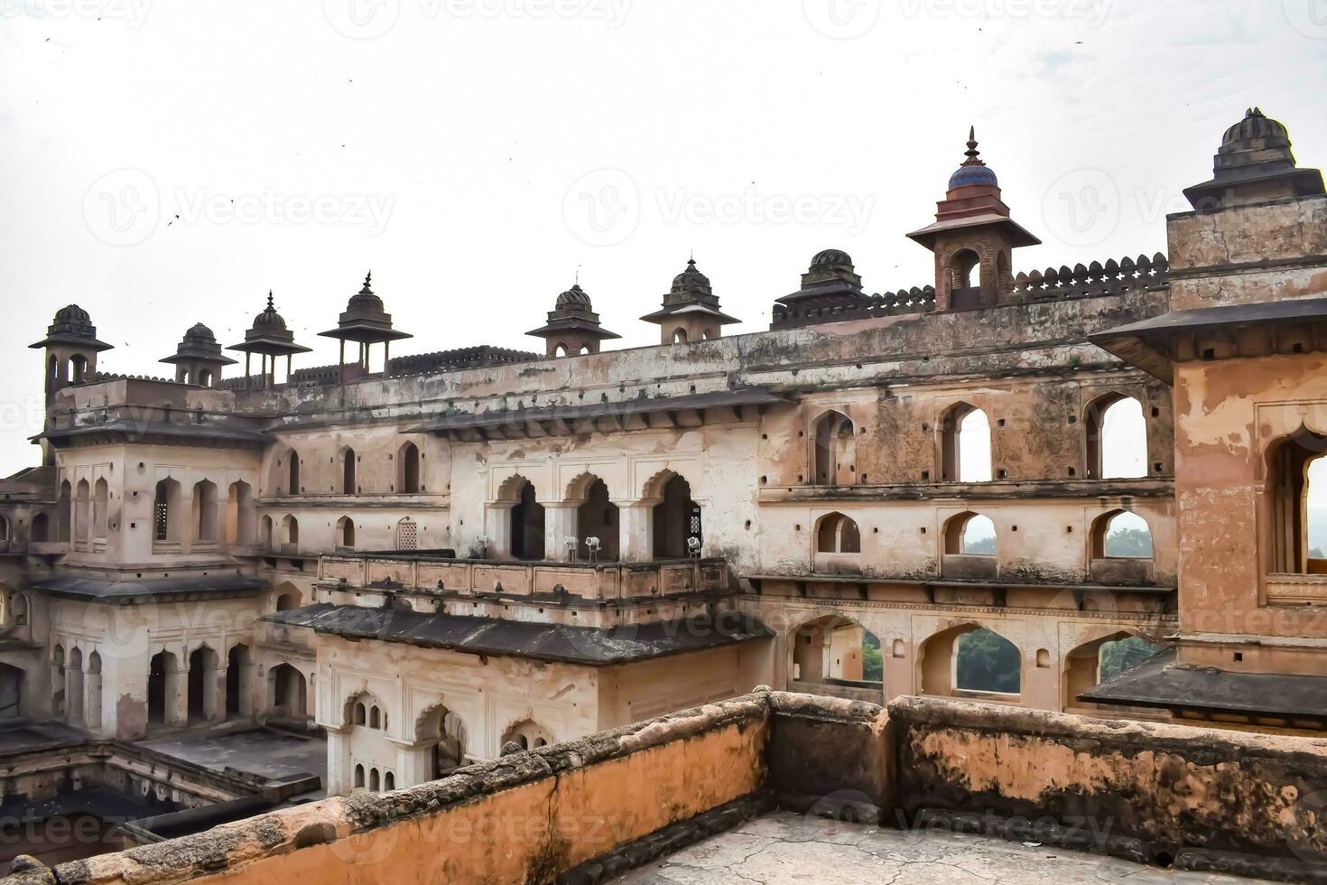 Beautiful view of Orchha Palace Fort, Raja Mahal and chaturbhuj temple from jahangir mahal, Orchha, Madhya Pradesh, Jahangir Mahal Orchha Fort in Orchha, Madhya Pradesh, Indian archaeological sites photo