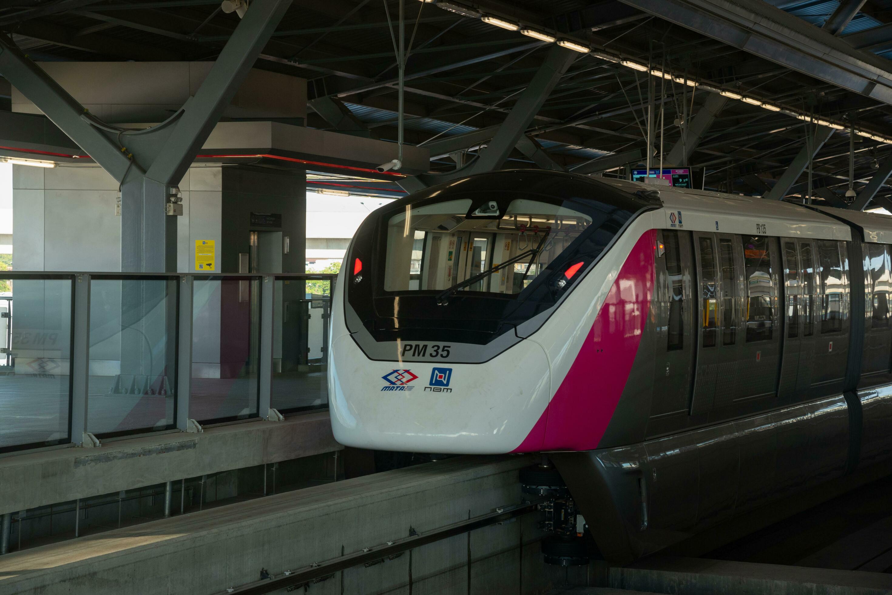 Bangkok, ThailandNovember 25, 20239 Sky train of metropolitan rapid