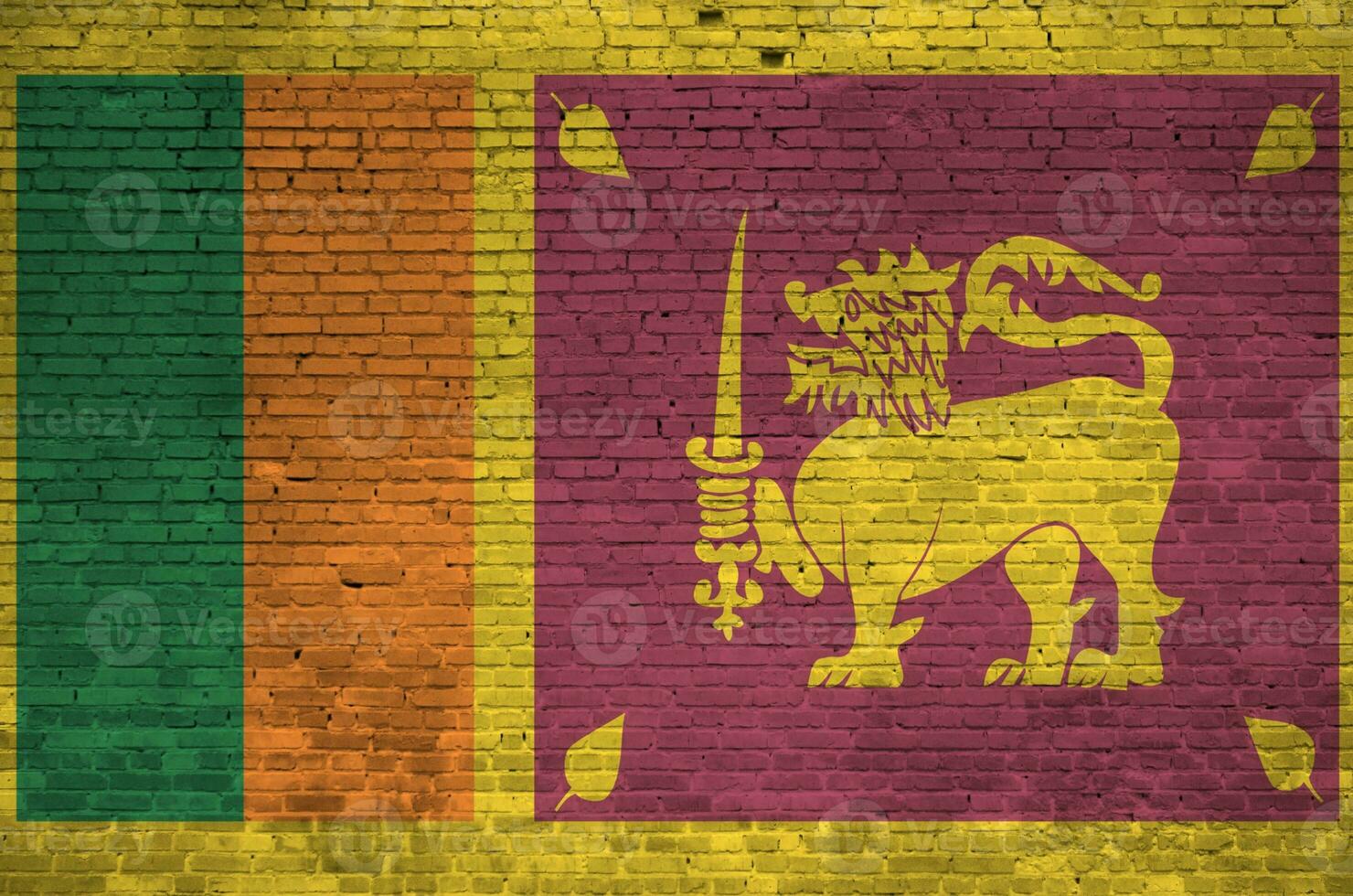 sri lanka bandera representado en pintar colores en antiguo ladrillo pared. texturizado bandera en grande ladrillo pared albañilería antecedentes foto