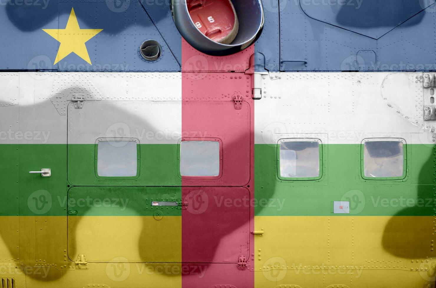 central africano república bandera representado en lado parte de militar blindado helicóptero de cerca. Ejército efectivo aeronave conceptual antecedentes foto