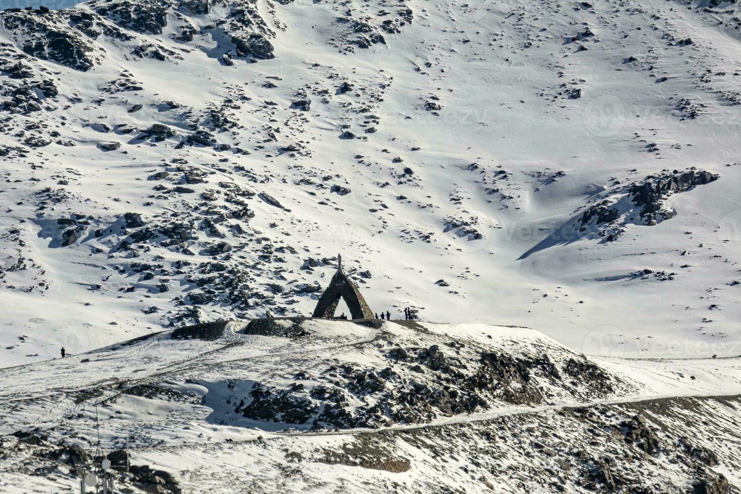 panorámico ver de el ruta de el veleta, virgen Delaware las nieves en sierra Nevada, granada, andalucía , España foto