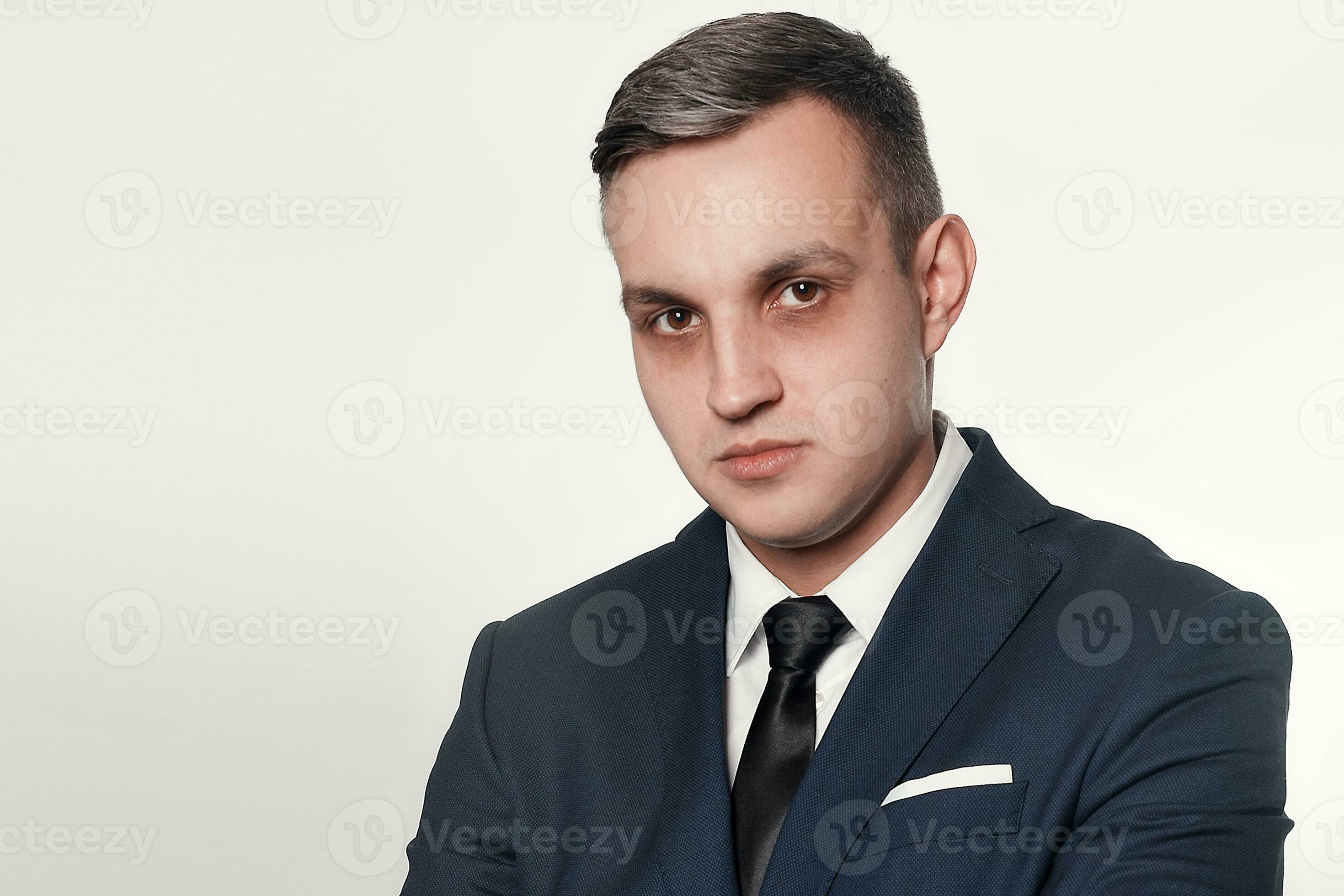 Unveiling The Mystery Of Wide Set Eyes In Men - 0aqgl56