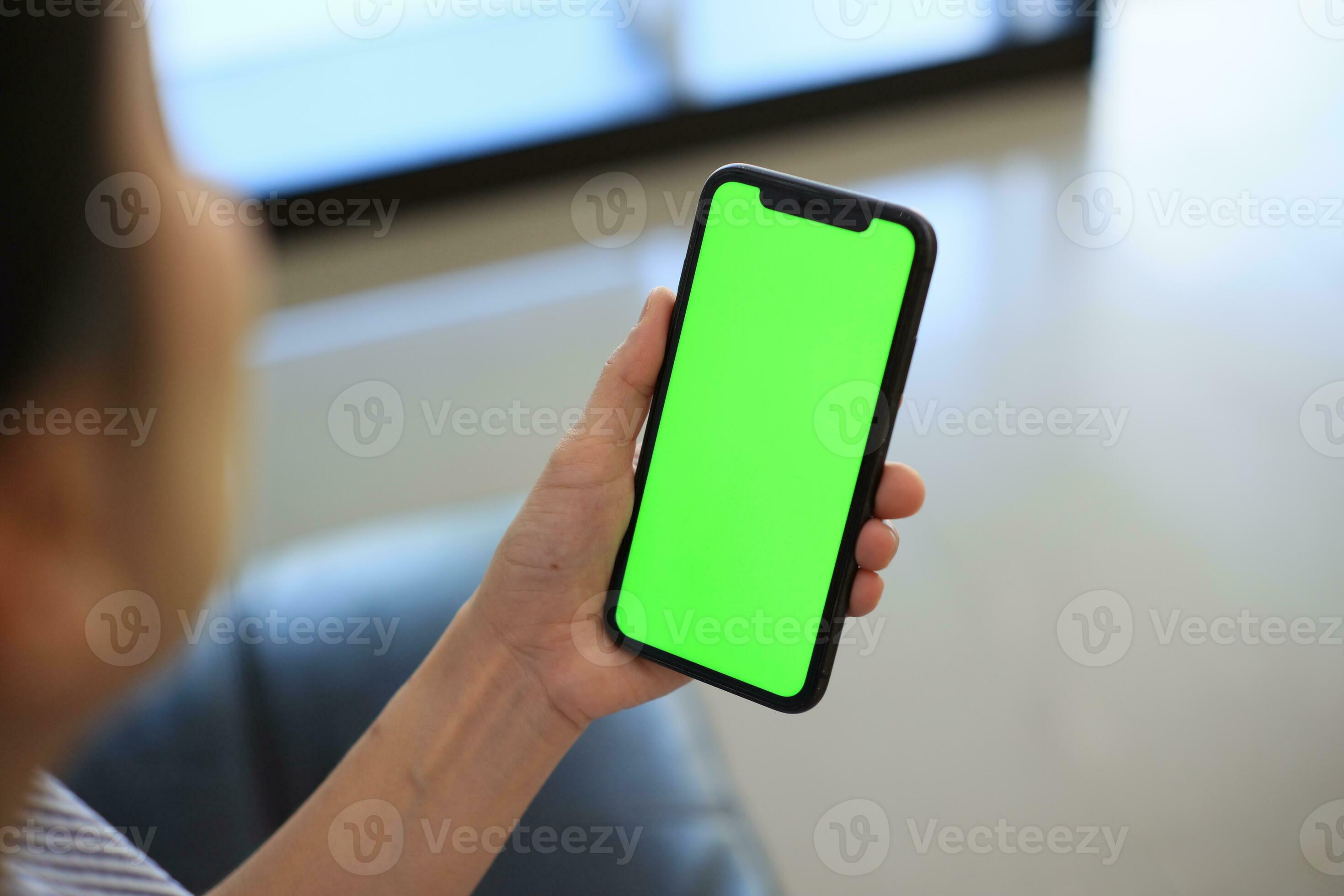 green screen hand phone
