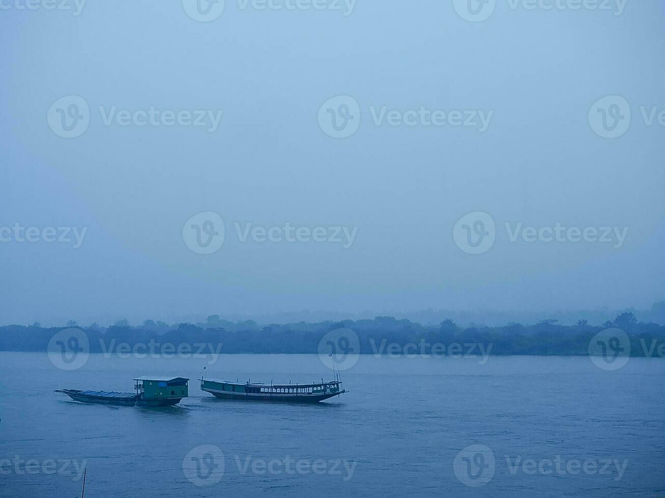 boat travel coast nature water landscape sky sea summer vacation beach tropical lao vietnam thai thailand country beautiful blue sky background holiday vacation river scenic tourism trip travel asain photo