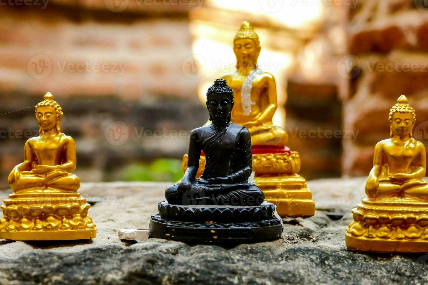 buddha statues in the temple photo