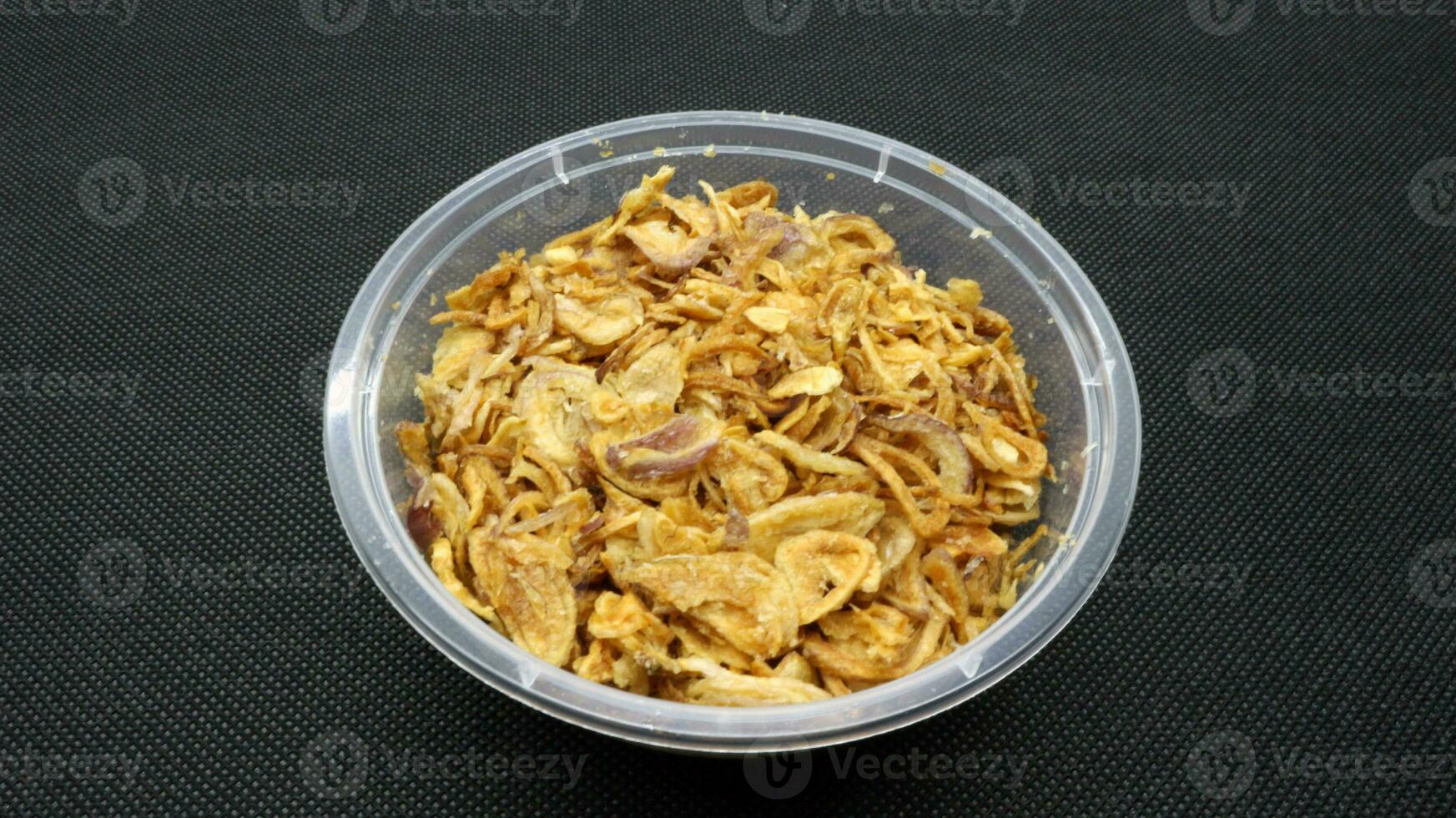 Crispy deep fried shallot photo