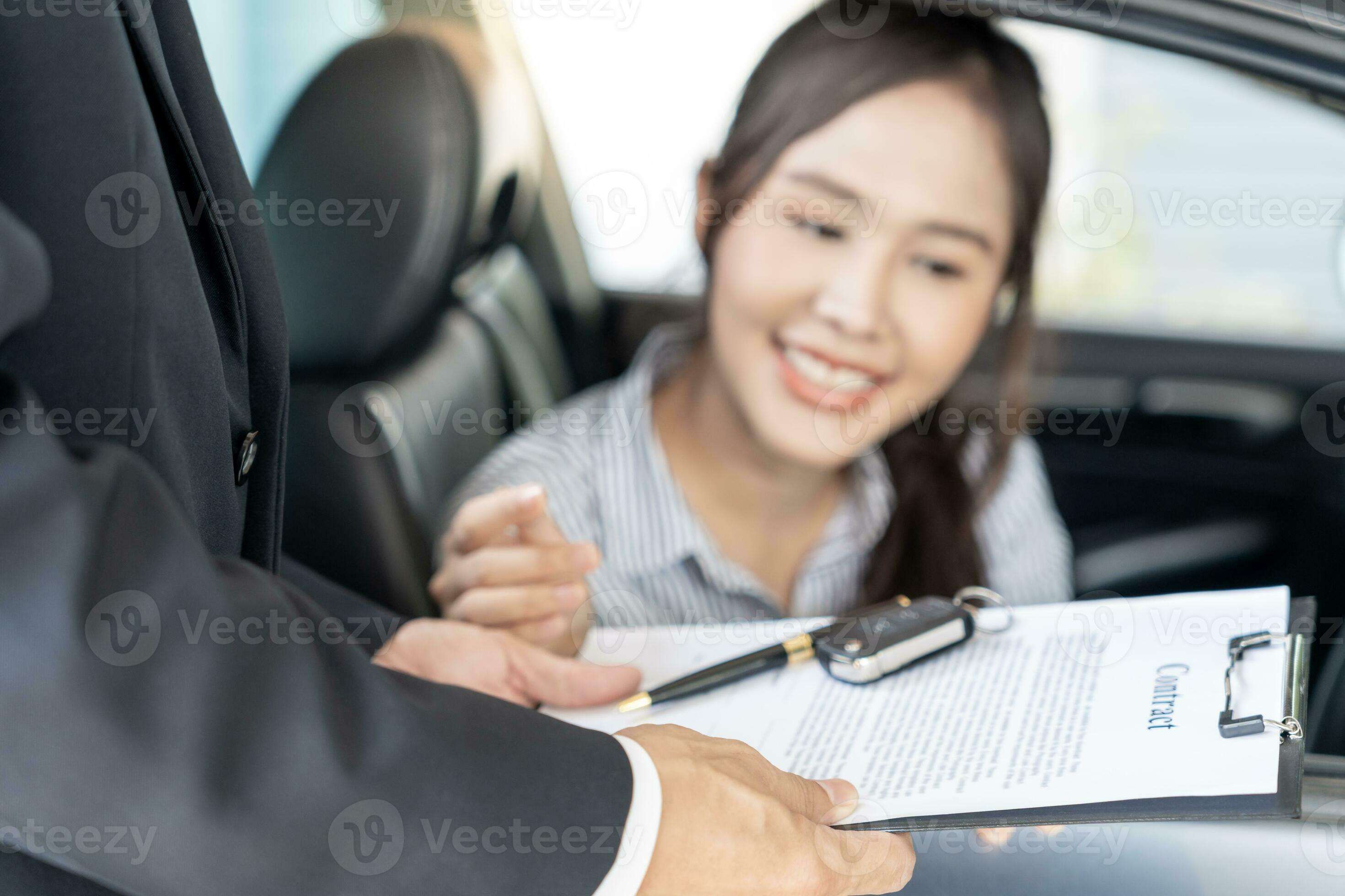 Lease Rental Car Sell Buy Dealership Send Contract And Car Keys To lease-rental-car-sell-buy-dealership-send-contract-and-car-keys-to