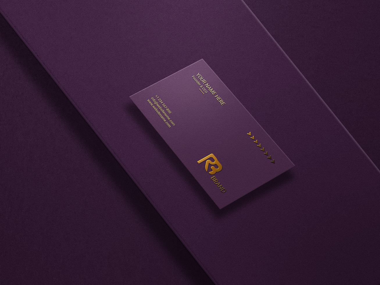Dark UV Effects Gold Foil Business Card Mockup psd