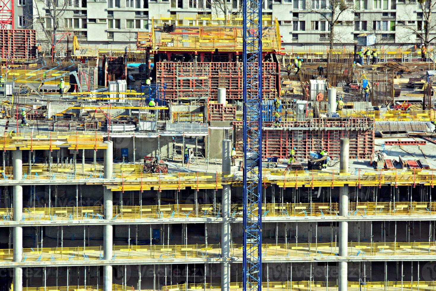 grua adjunto a edificio foto