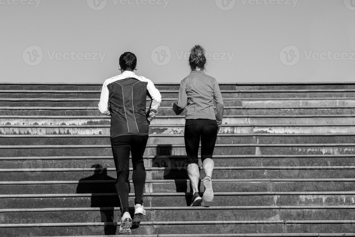 Pareja hacer ejercicio juntos foto