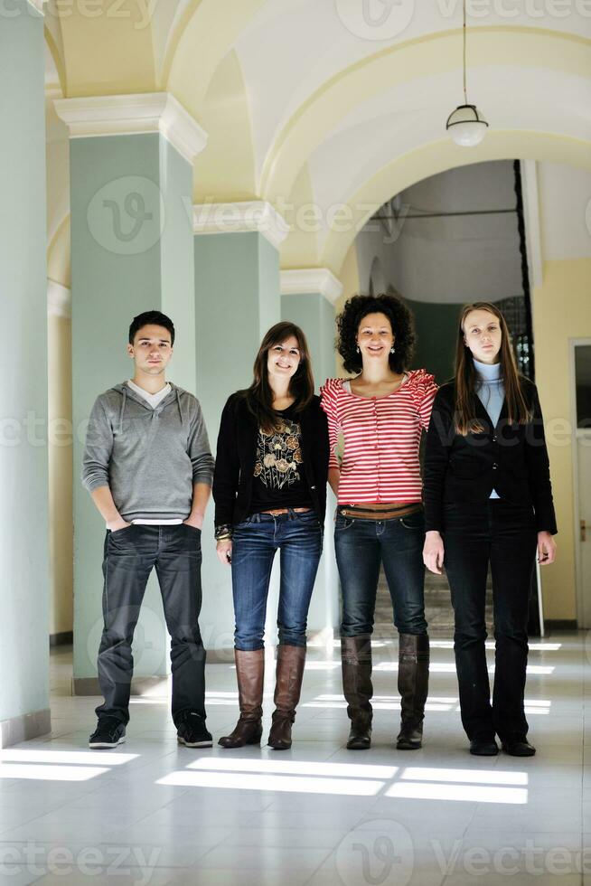 estudiantes diverso grupo foto