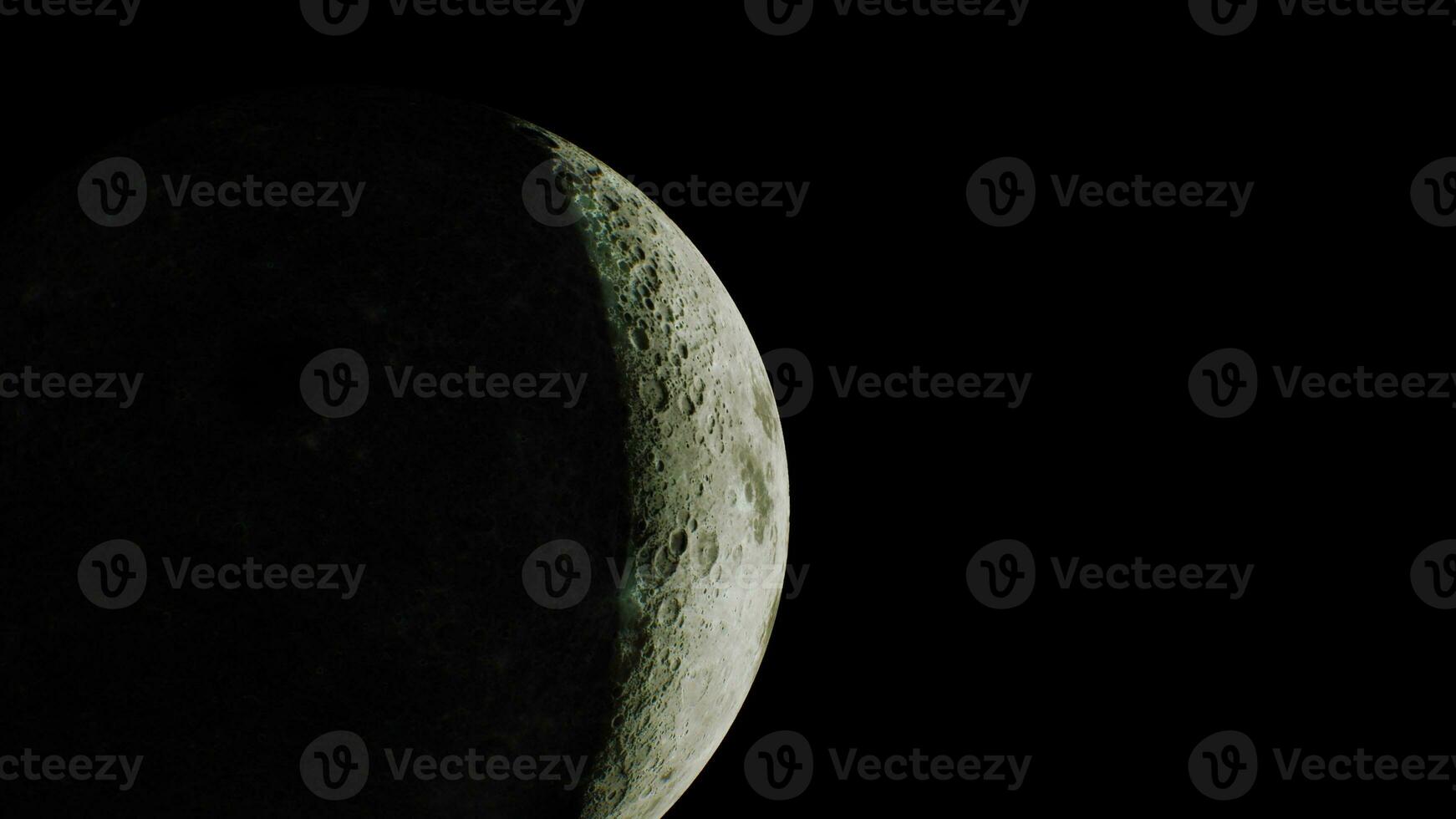 visión de el parcialmente iluminado Luna como visto desde espacio foto