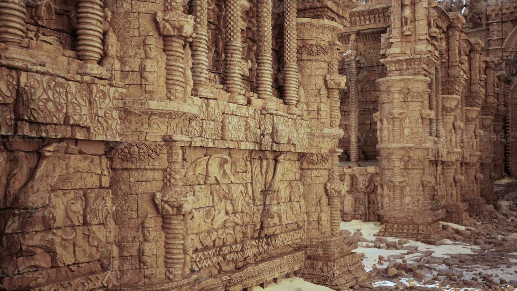 un intrincadamente tallado Roca pared en un templo adornado con ornamental diseños foto