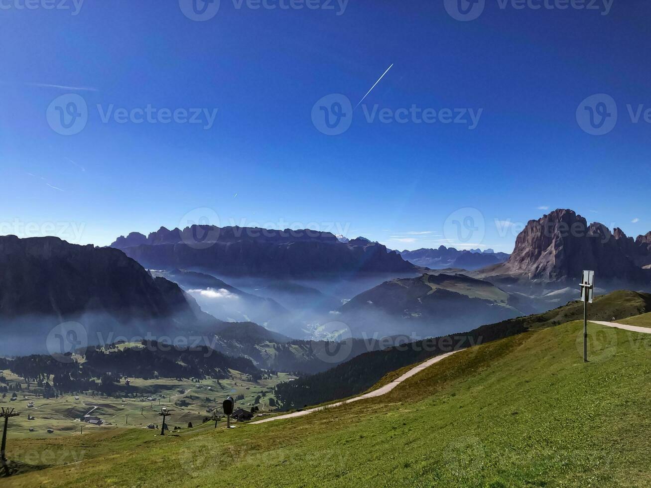 seceda pico Italia dolomitas verano excursionismo foto