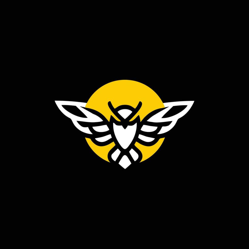 Cute bird symbol. Animal cartoon mascot. Wildlife. Owl vector sign. Owl icon.