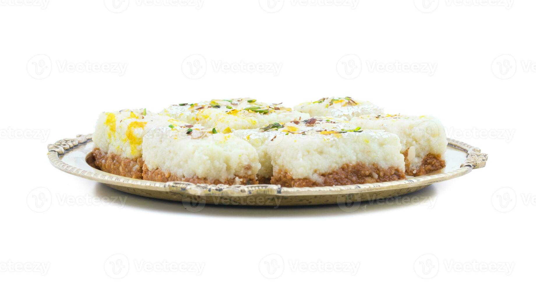 indio diwali dulce comida kalakand en blanco antecedentes foto