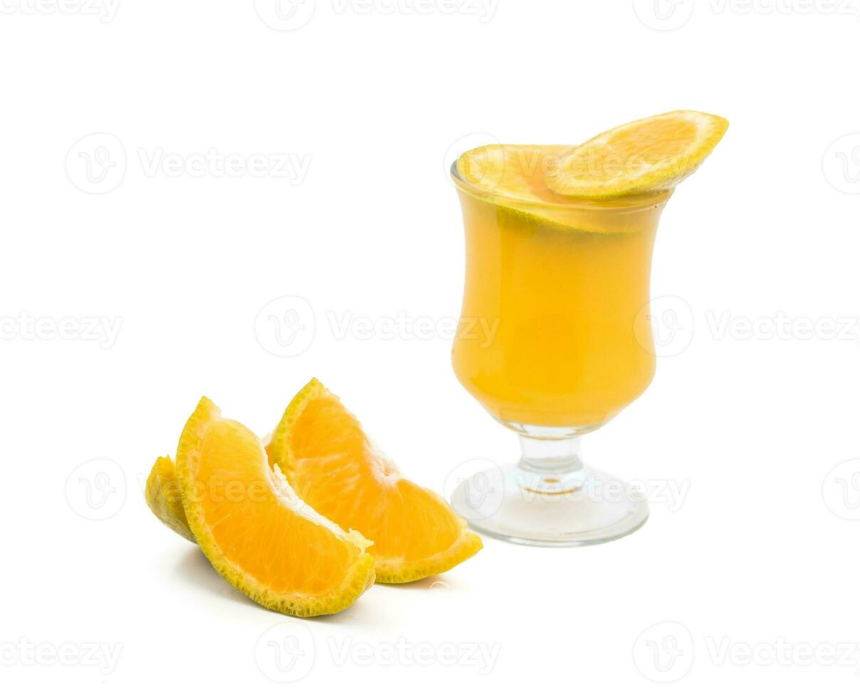 Fresco naranja Fruta jugo y rebanadas de naranja foto