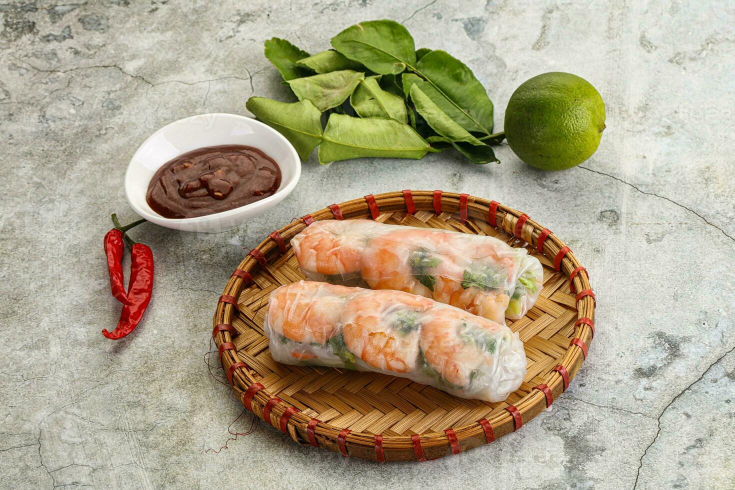 Vietnamese spring roll with prawn photo