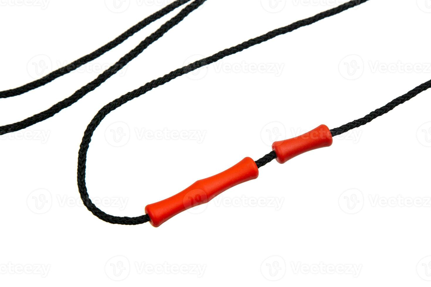 cuerda del arco para un arco o ballesta. estrechamente tejido nylon hilos dentro uno cadena. aislar en un blanco espalda foto