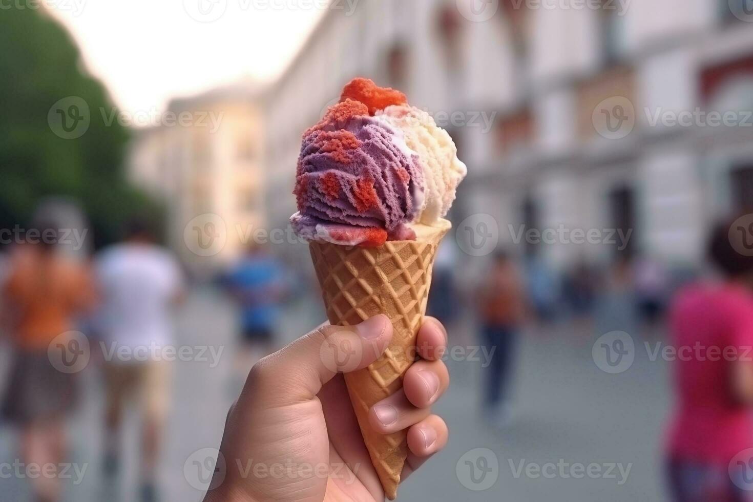 ai generado mano participación hielo crema en el antecedentes de un europeo ciudad foto