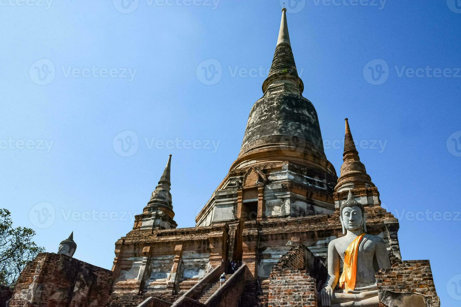 Ayutthaya, a world heritage city of Thailand photo