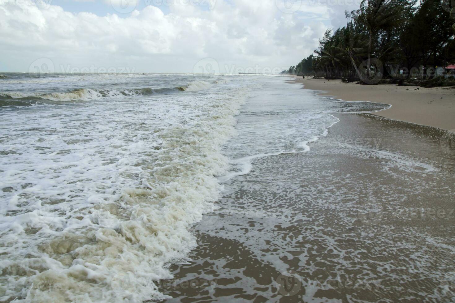 Waves and wind in the summer. photo