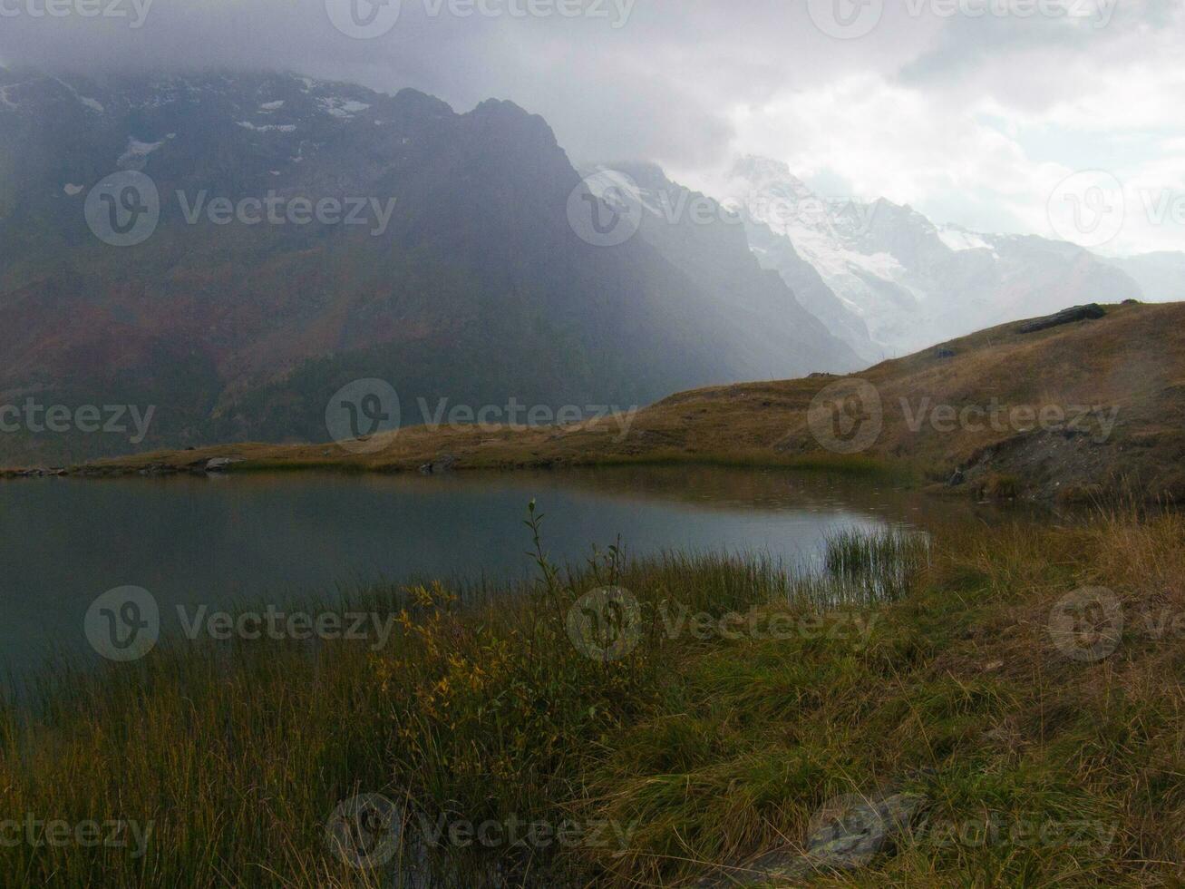 a mountain range in the background photo