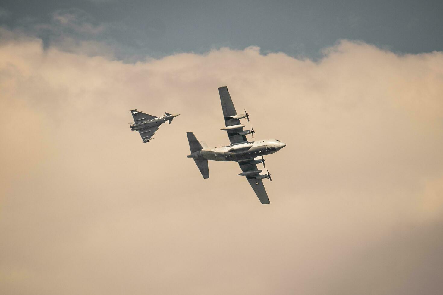 Austria poder aéreo espectáculo aéreo formación vuelo foto