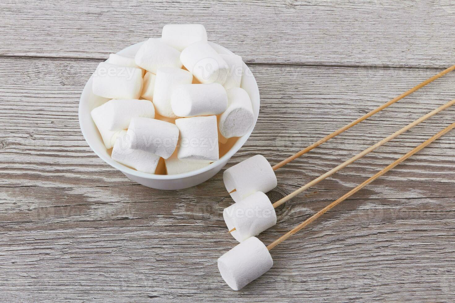 Bowl with marshmallows photo