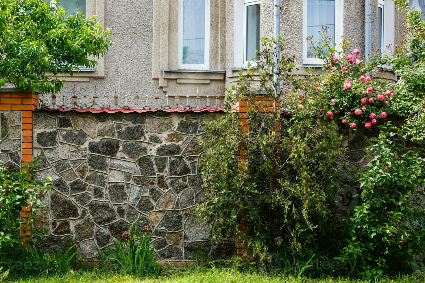 big windows outside the house photo