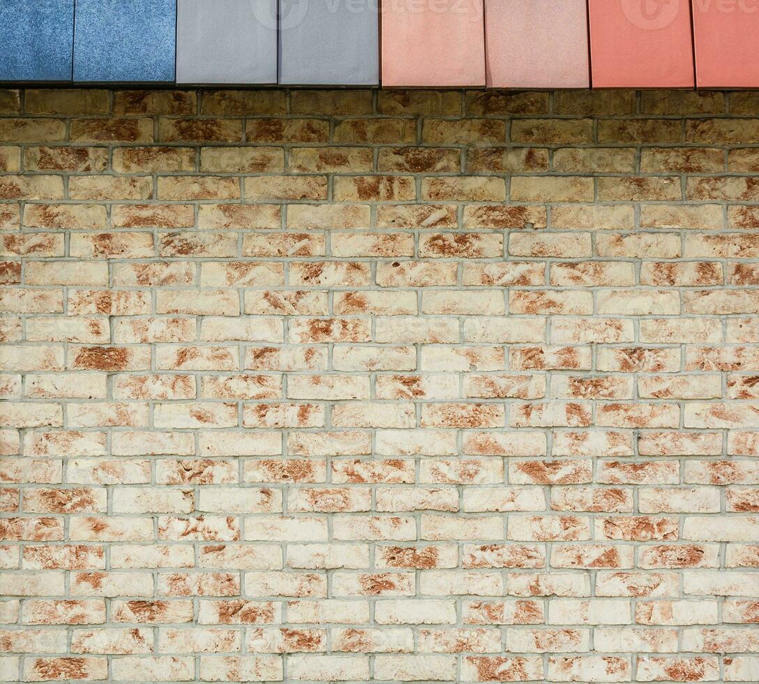 rojo ladrillo pared casa techo detalles de cerca foto