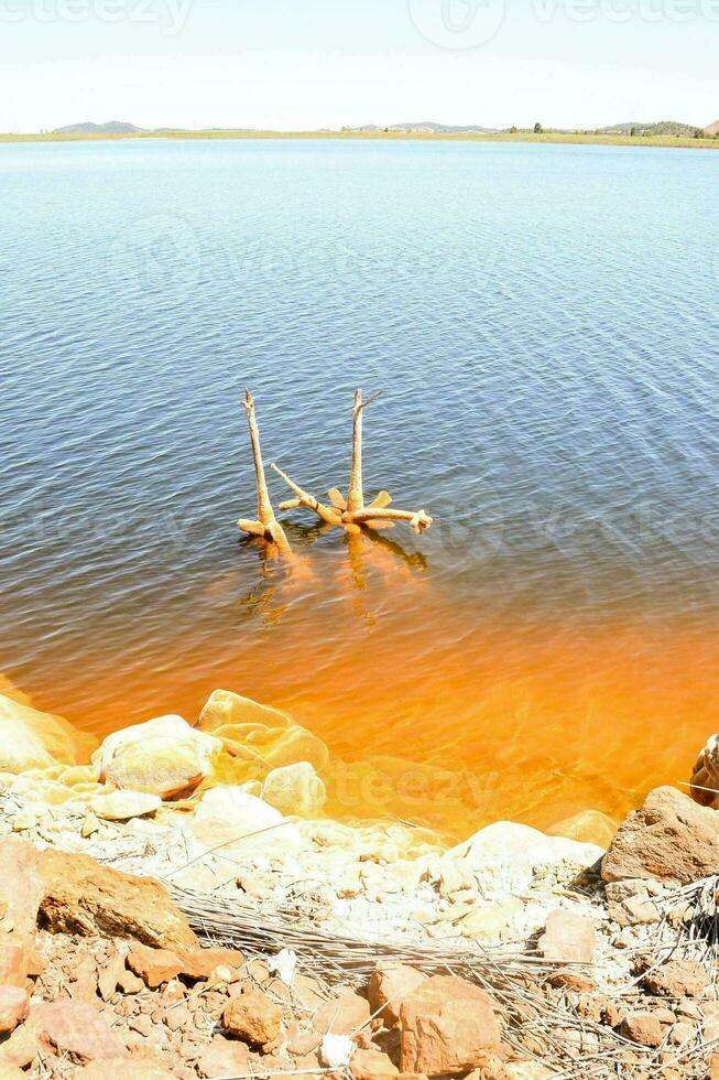 cobre rojo contaminado lago mía foto