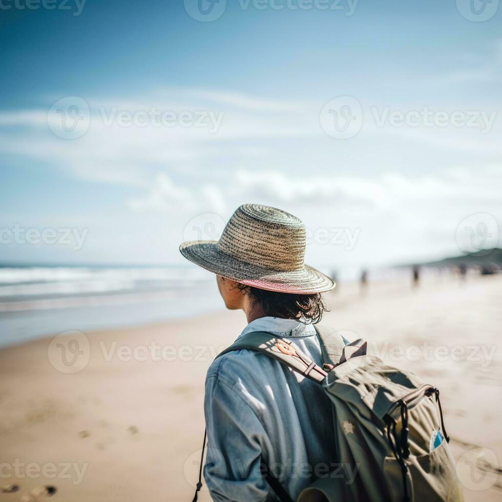 ai generado un fotografía de viajero o mochilero en el playa con un muchos estilo y muchos ángulo foto