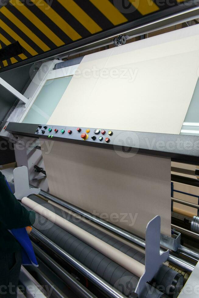 Machine for visual quality control of fabric photo