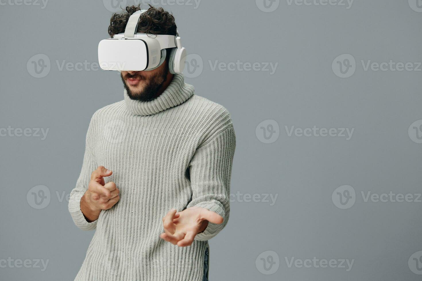 Man person background modern technology cyber vr game simulation innovation virtual reality glasses photo