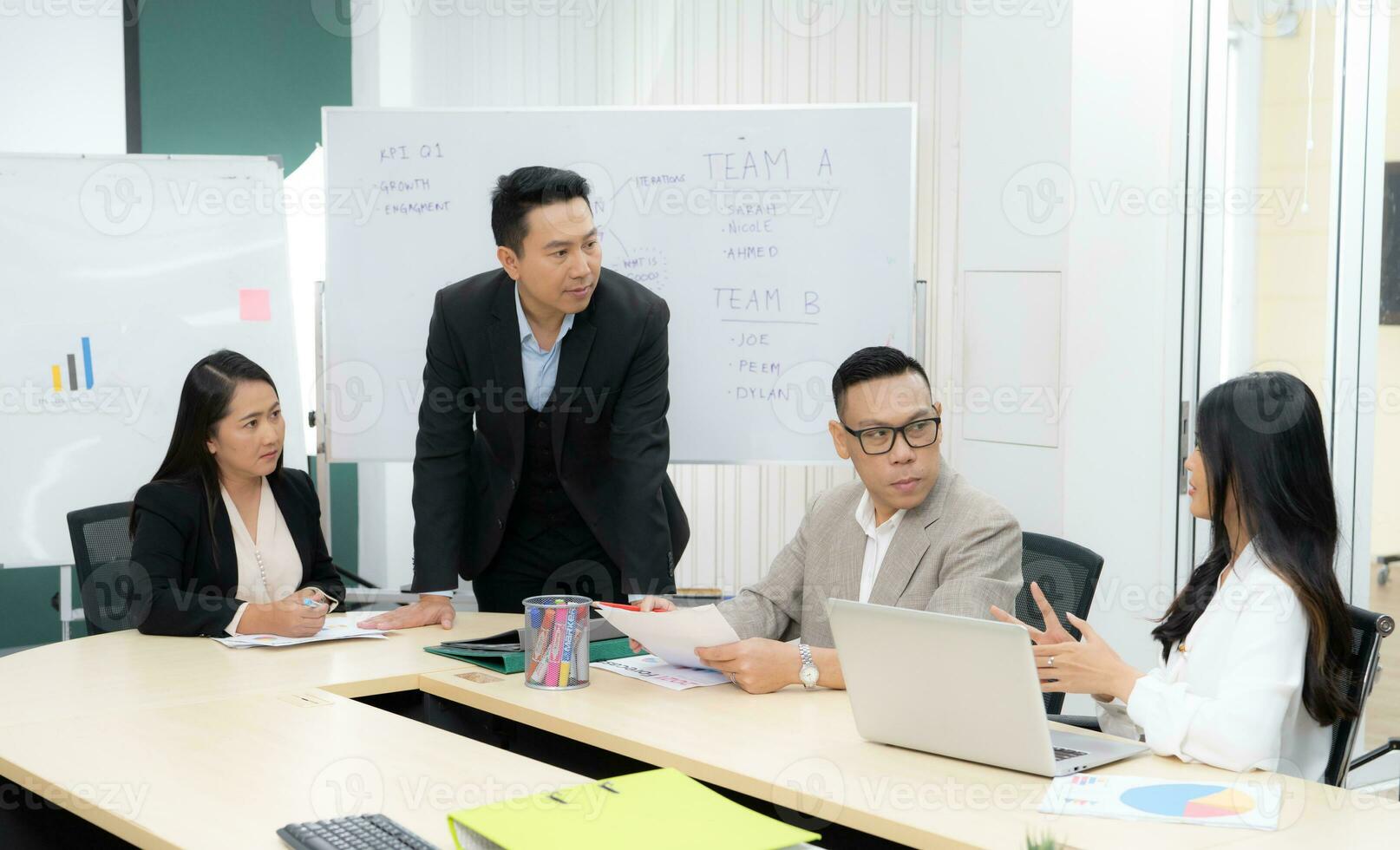 Building Resilient Teams: Strategies for Success thumbnail