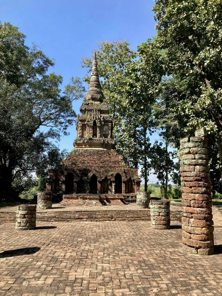 antiguo Pasak templo, situado sólo fuera de el de la ciudad antiguo paredes chiang saen distrito, restos wat Pensilvania sak, antiguo ciudad, chiang saen, chiang rai, Tailandia foto