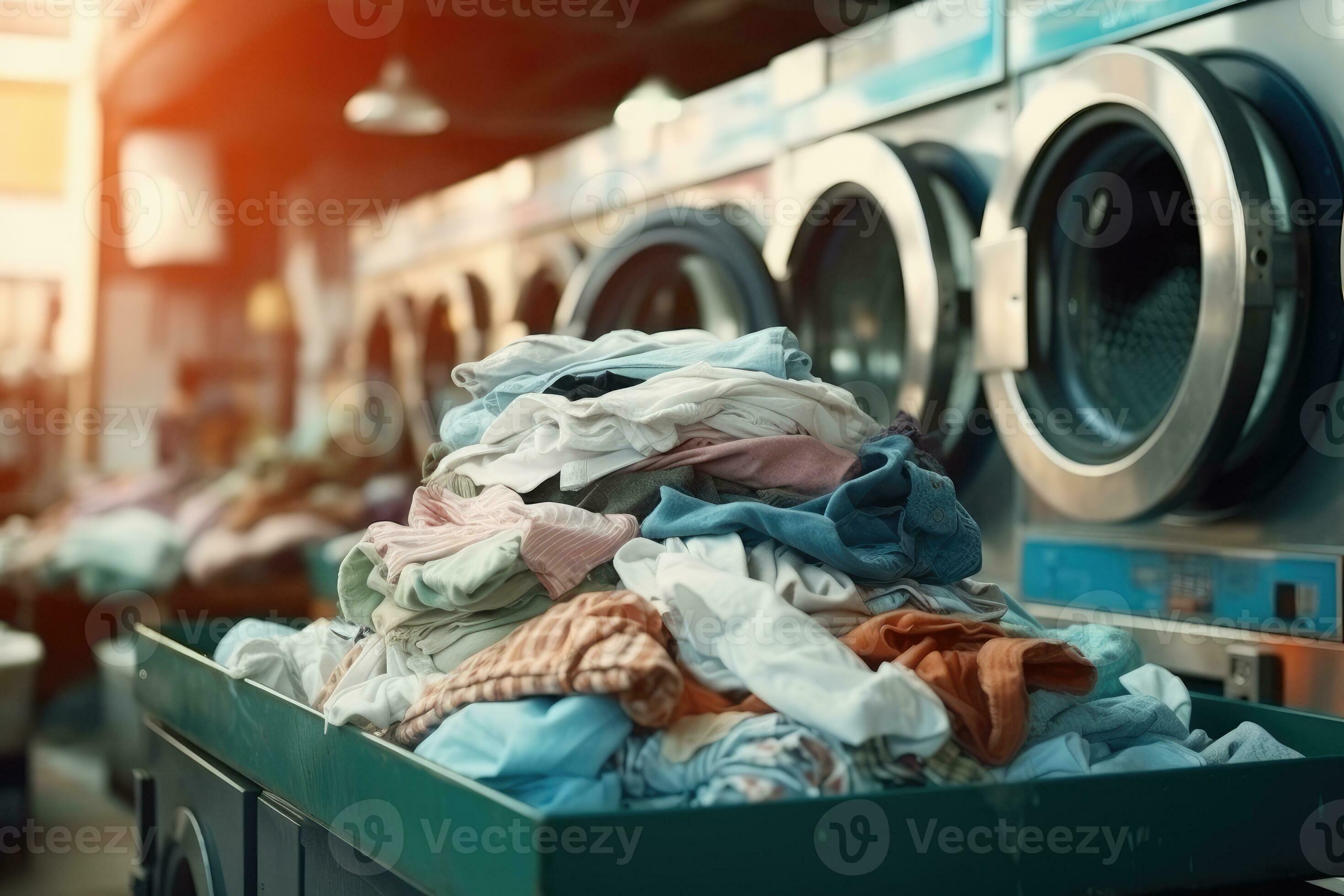 Fila de lavadoras de ropa en una cesta, 3D Render Fotografía de stock -  Alamy