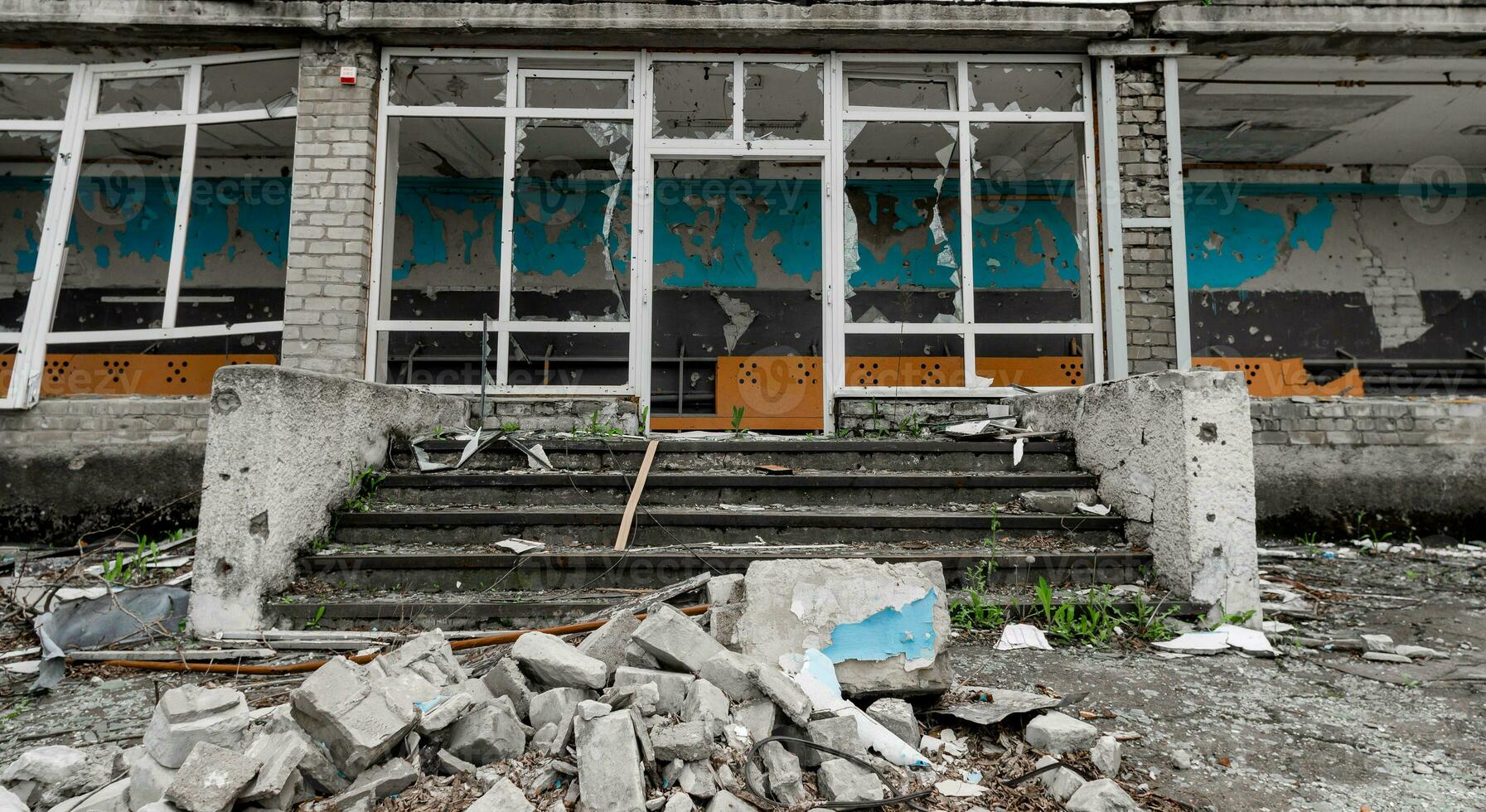 destroyed school building in Ukraine photo