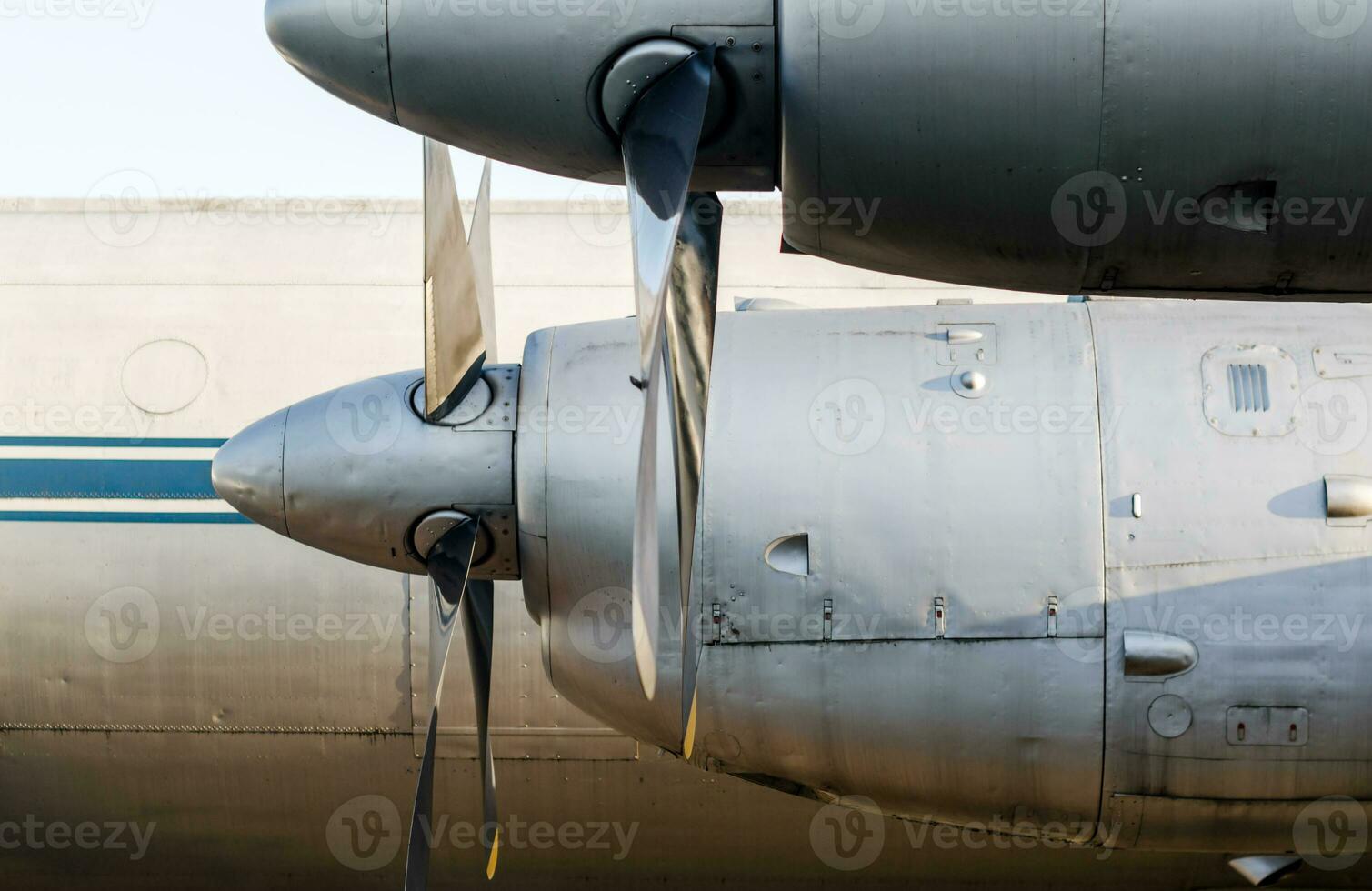 propeller screw of a vintage airplane close up photo