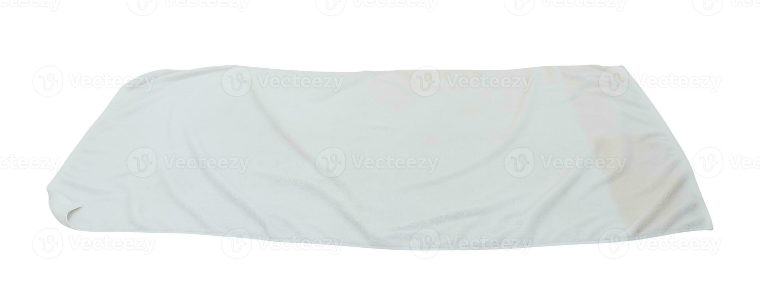 blanco toalla después usado aislado en blanco antecedentes con recorte camino foto