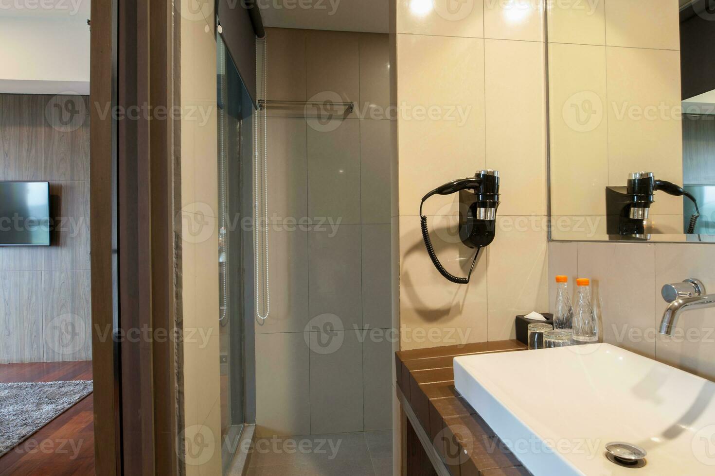 ceramic sink in bathroom photo